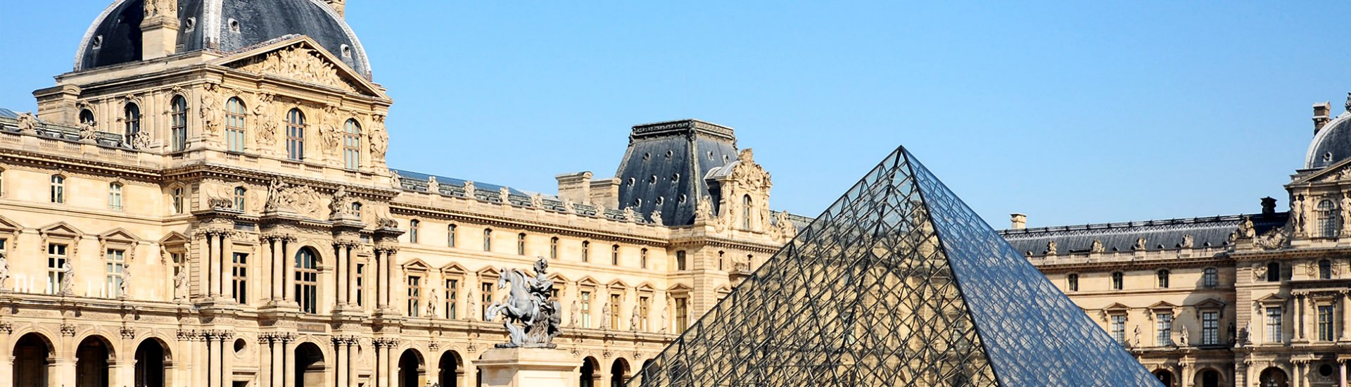 Louvre-Paris